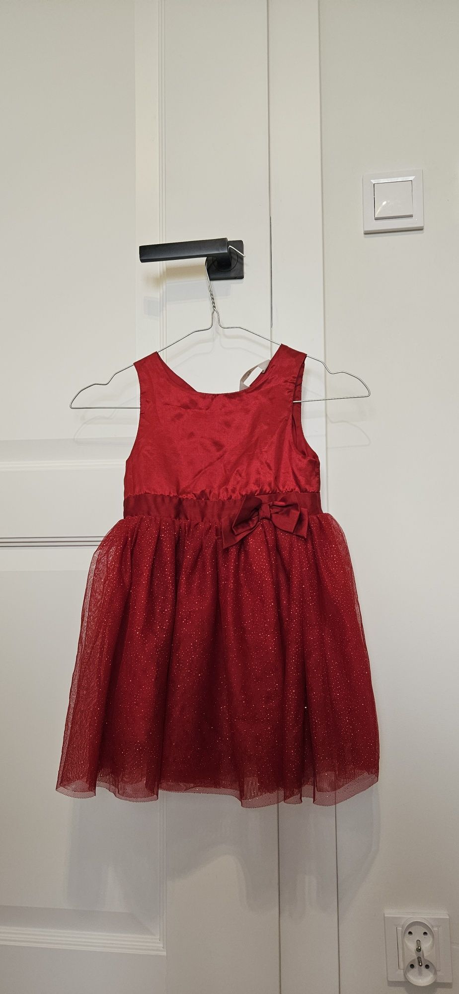 Elegancka czerwona sukienka tiul H&M  wesele