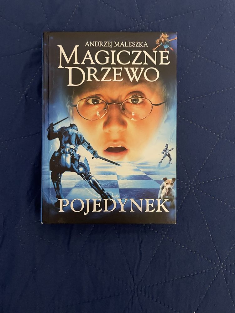 Książki z serii Magiczne Drzewo bez czerwonwgo krzesła