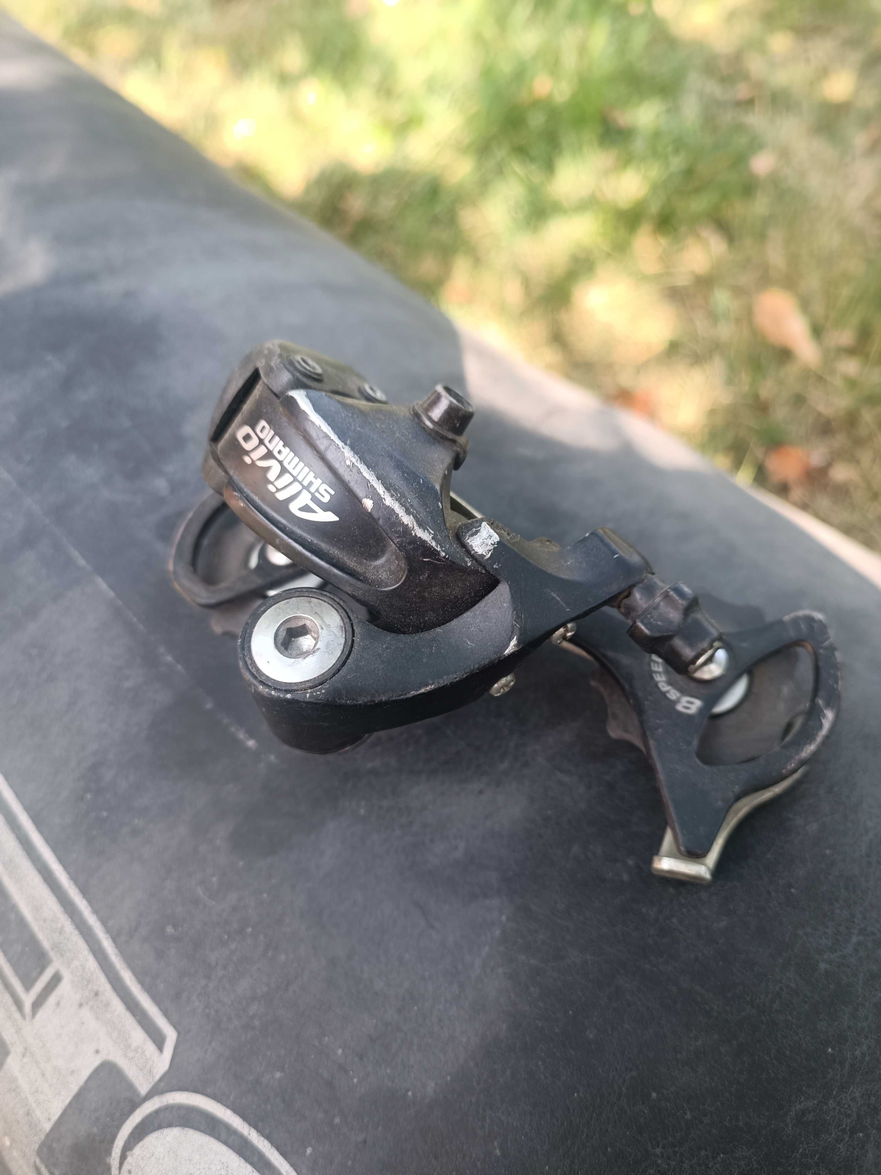Задний переключатель Shimano alivio