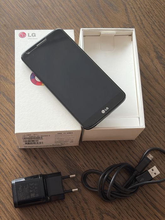 Telefon smartfon LG G2 czarny