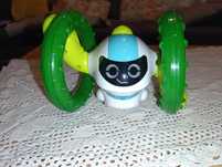 Dumel Discovery Fikający robot