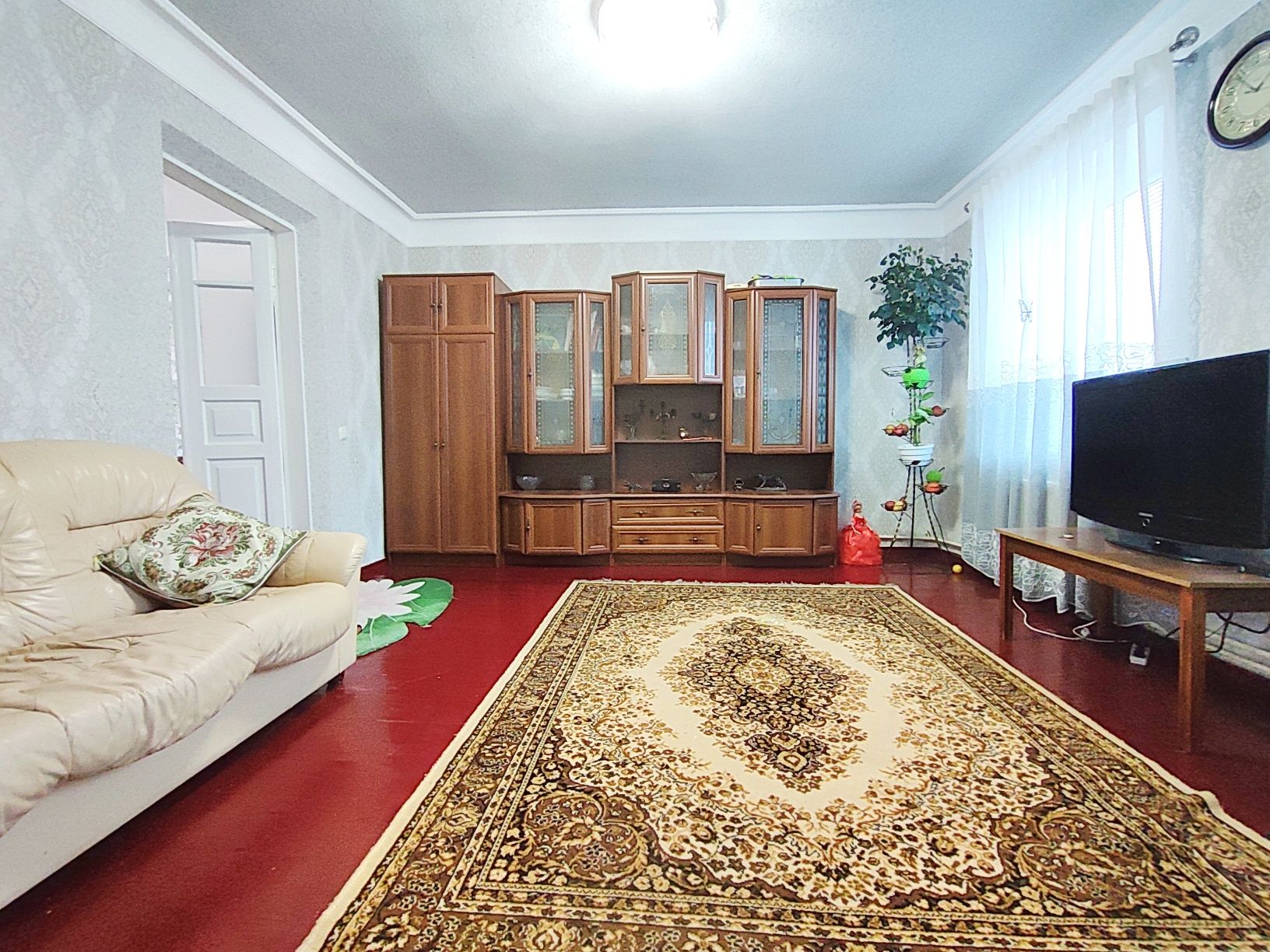 Продам дом в центре Новомосковска