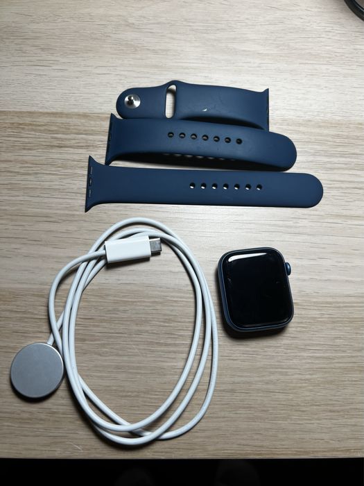 Sprzedam SmartWatch APPLE Watch Series 7