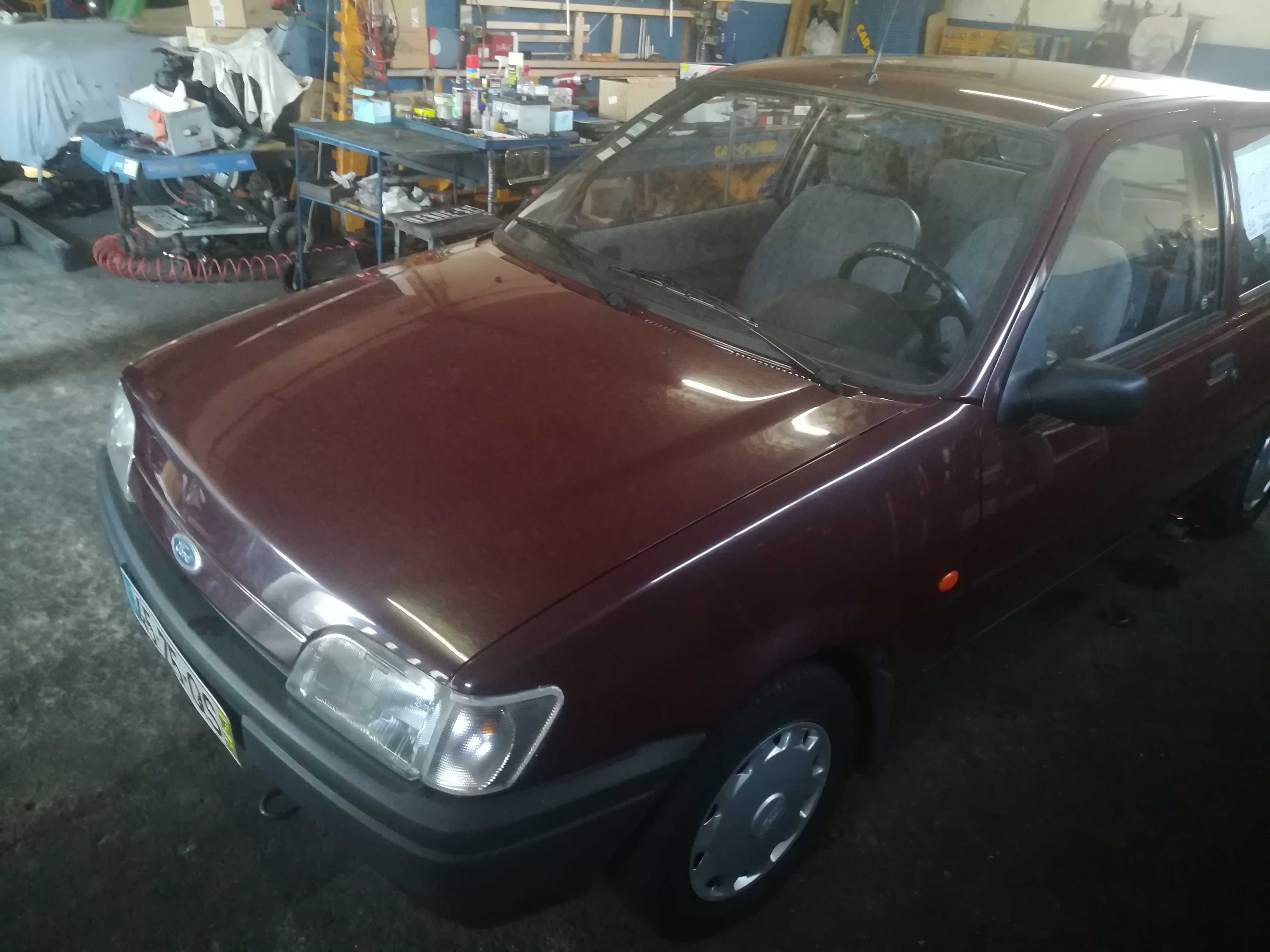 Ford Fiesta 1.1 ano 95 -Colecao