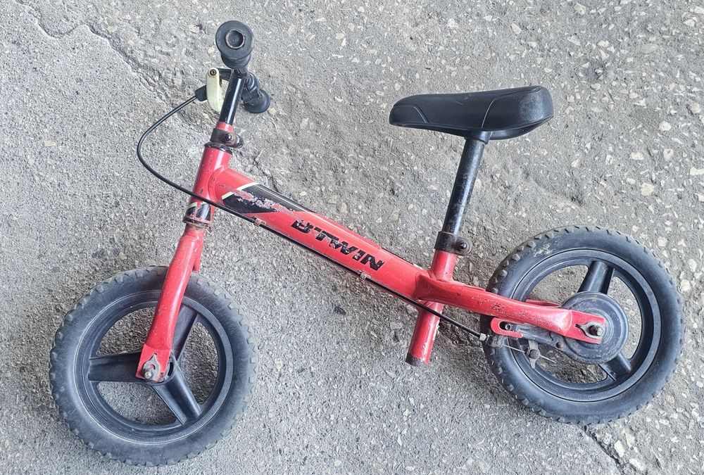 Bicicleta btwin vermelha