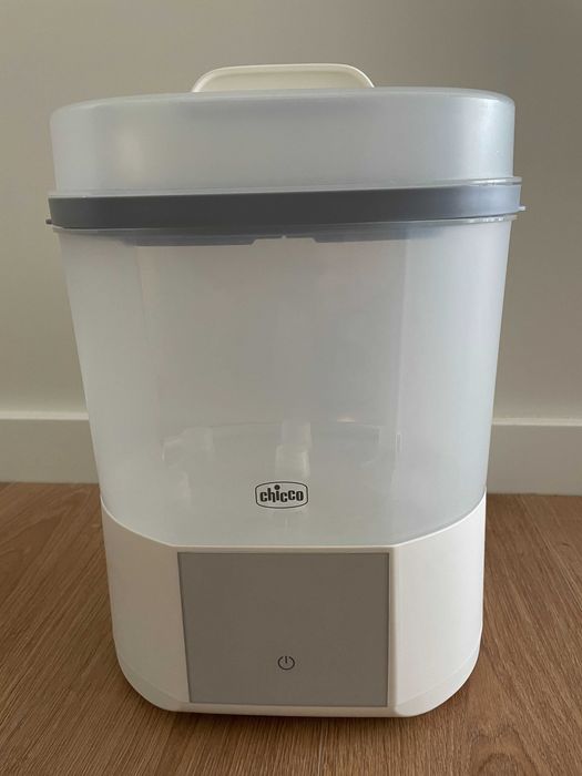 Vendo esterilizador e secador elétrico da marca Chicco