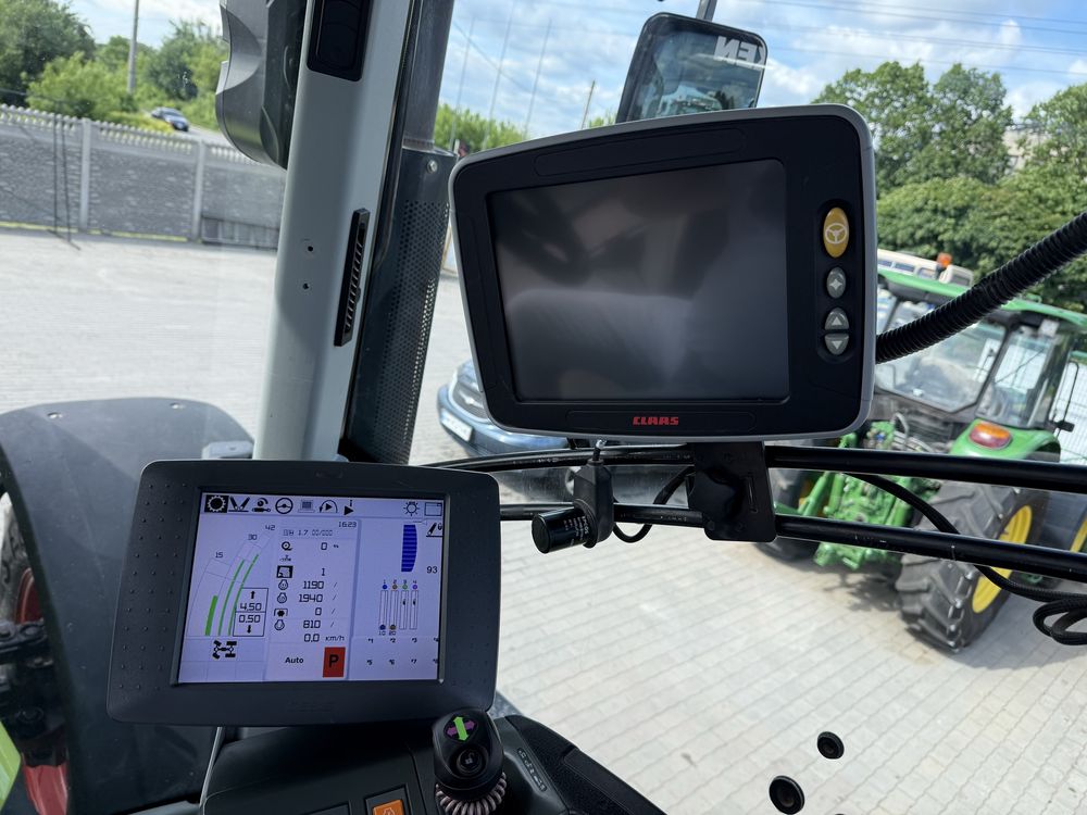Трактор Claas Axion 930 2017р