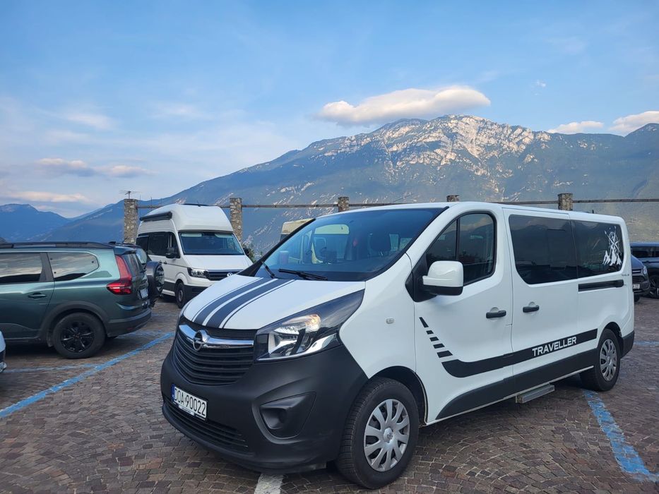 Opel Vivaro 1.6 bi turbo