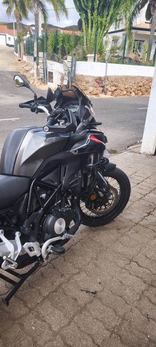 Benelli trk 502x
