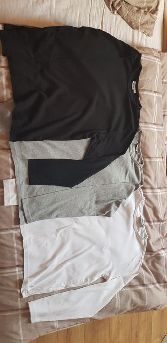 Sweterki chłopięce (3 sztuki)