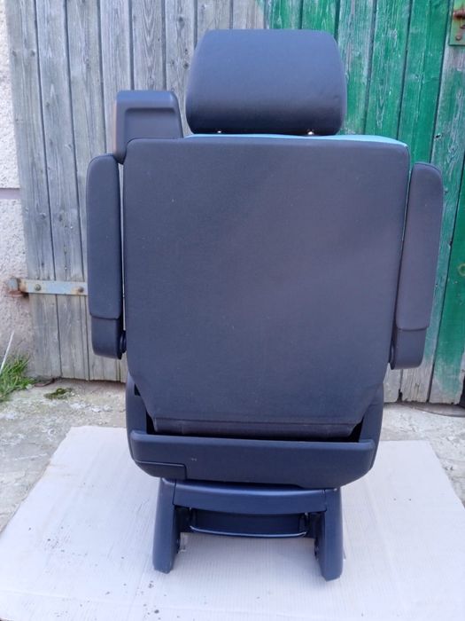 Fotel siedzenie obrotowy vw t5 multivan atlantis
