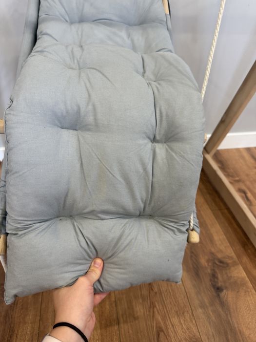 Дитяча качеля зі стійкою