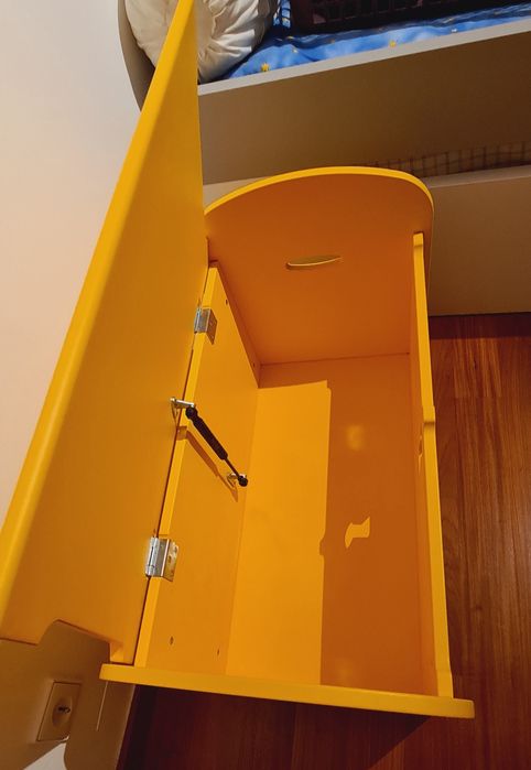 Banco /Baú para arrumação