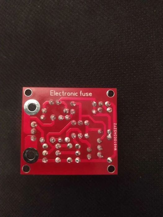 Электронный предохранитель (отсечка по току, защита от переполюсовки)