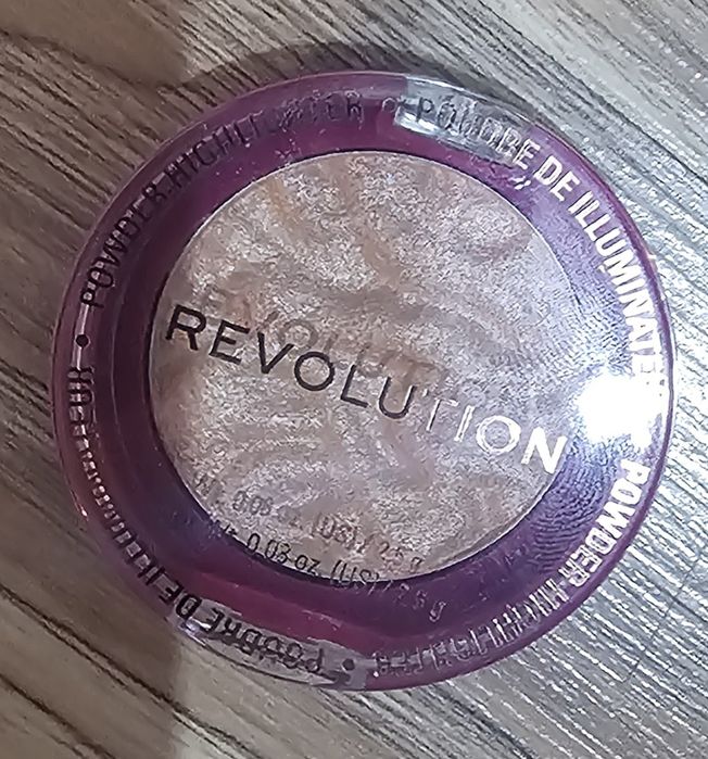 Rozświetlacz  revolution