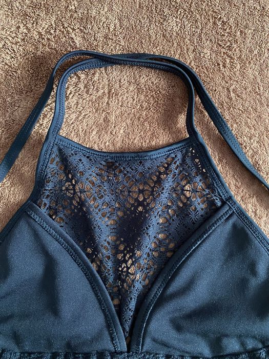 Krótki top z odkrytymi plecami/góra od stroju kąpielowego