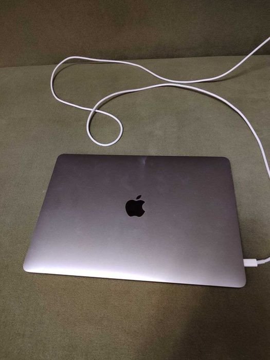 MacBook Pro 13" 2016 - 256 ГБ SSD