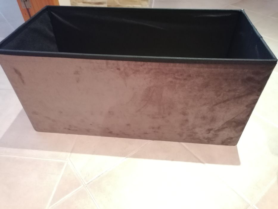 Banqueta com arrumação