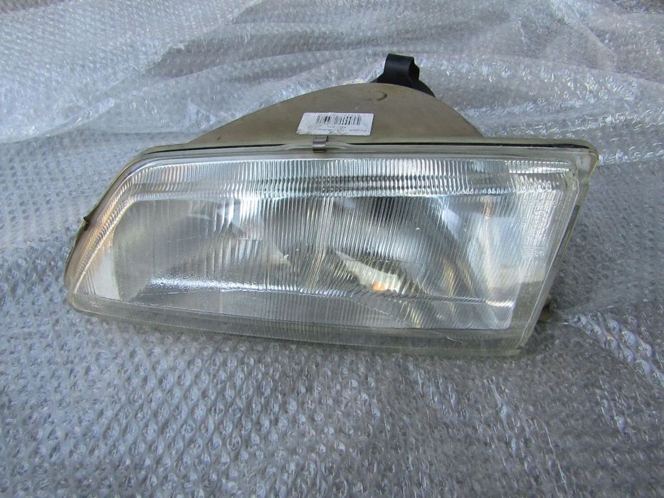 Farol Peugeot 106 ano 1994 original (ver descrição)