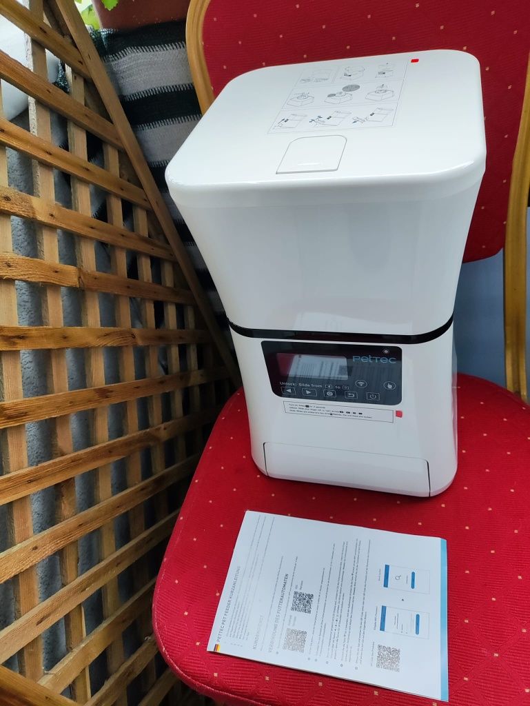 PetTec 5L programowalny karmnik dla kotów i psów