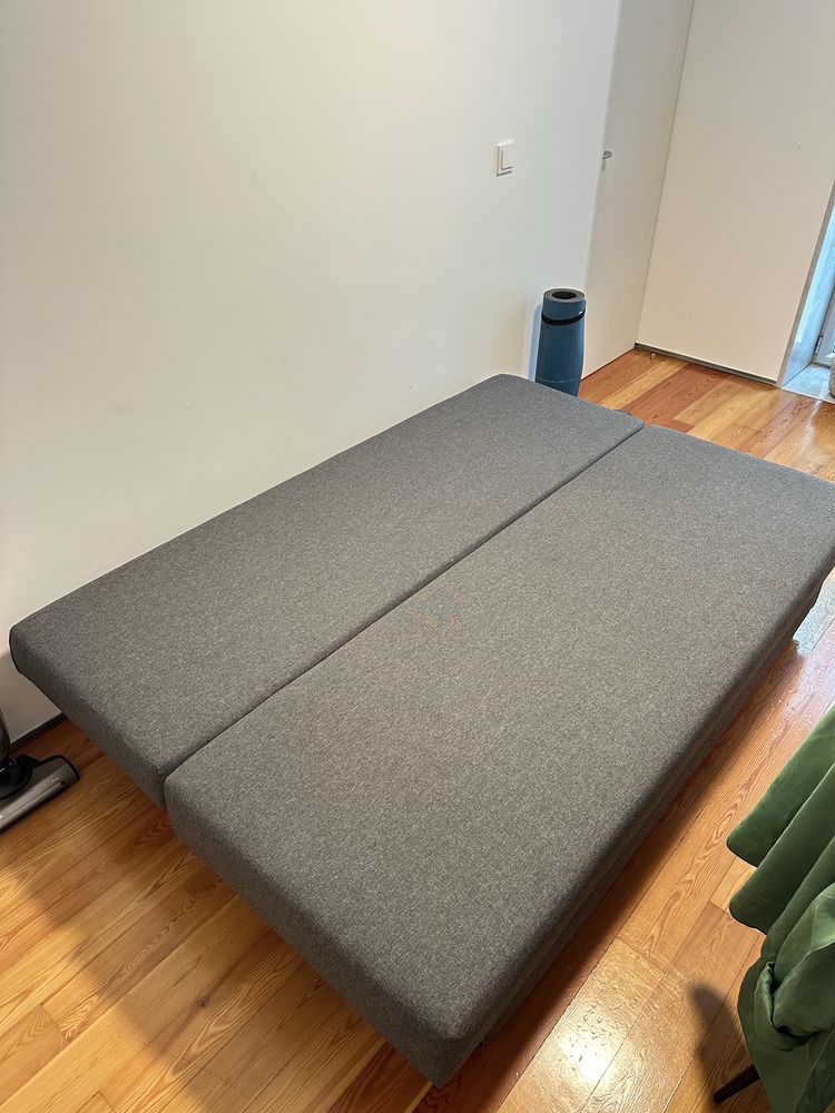 Sofa cama cinza da Ikea