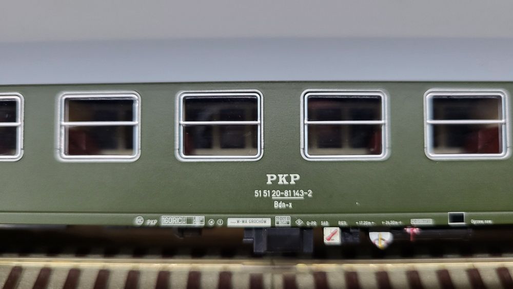 Roco 64817 wagon osobowy 2kl PKP ep IV DOKP Warszawa 2011 r RARYTAS