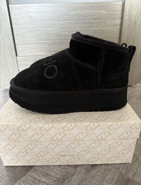 Уггі liu jo зимові чоботи