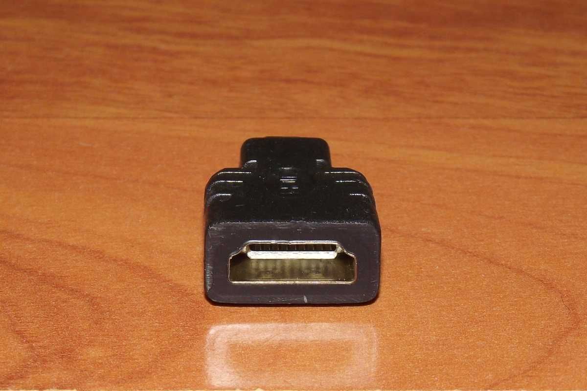 Adapter / przejściówka micro HDMI (M) -> HDMI (F)