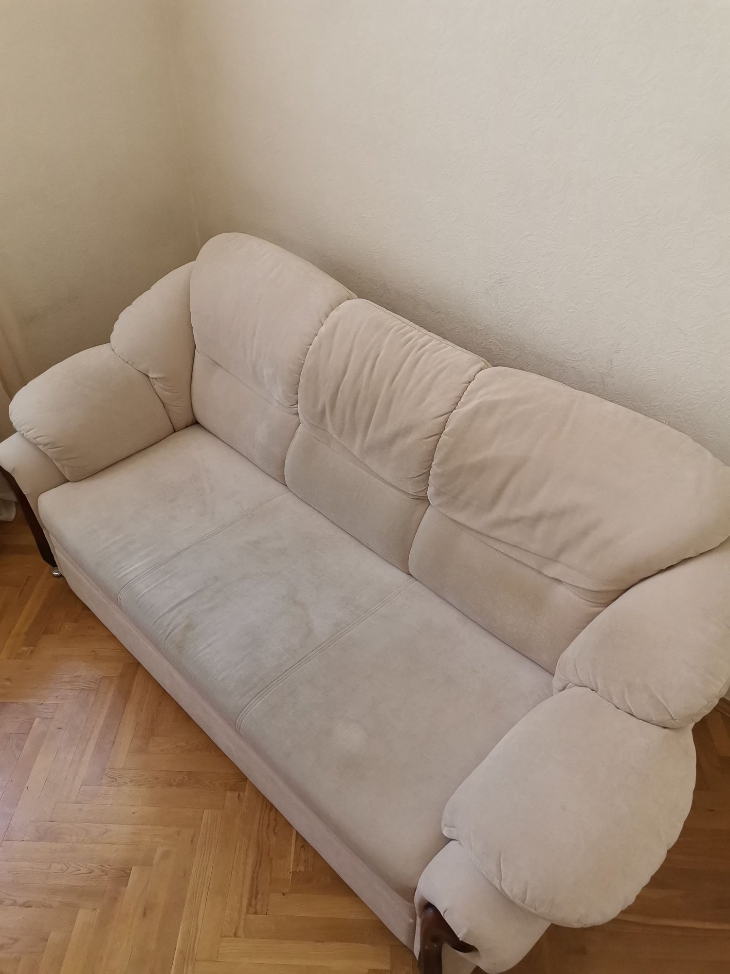 Хімчистка м'яких меблів