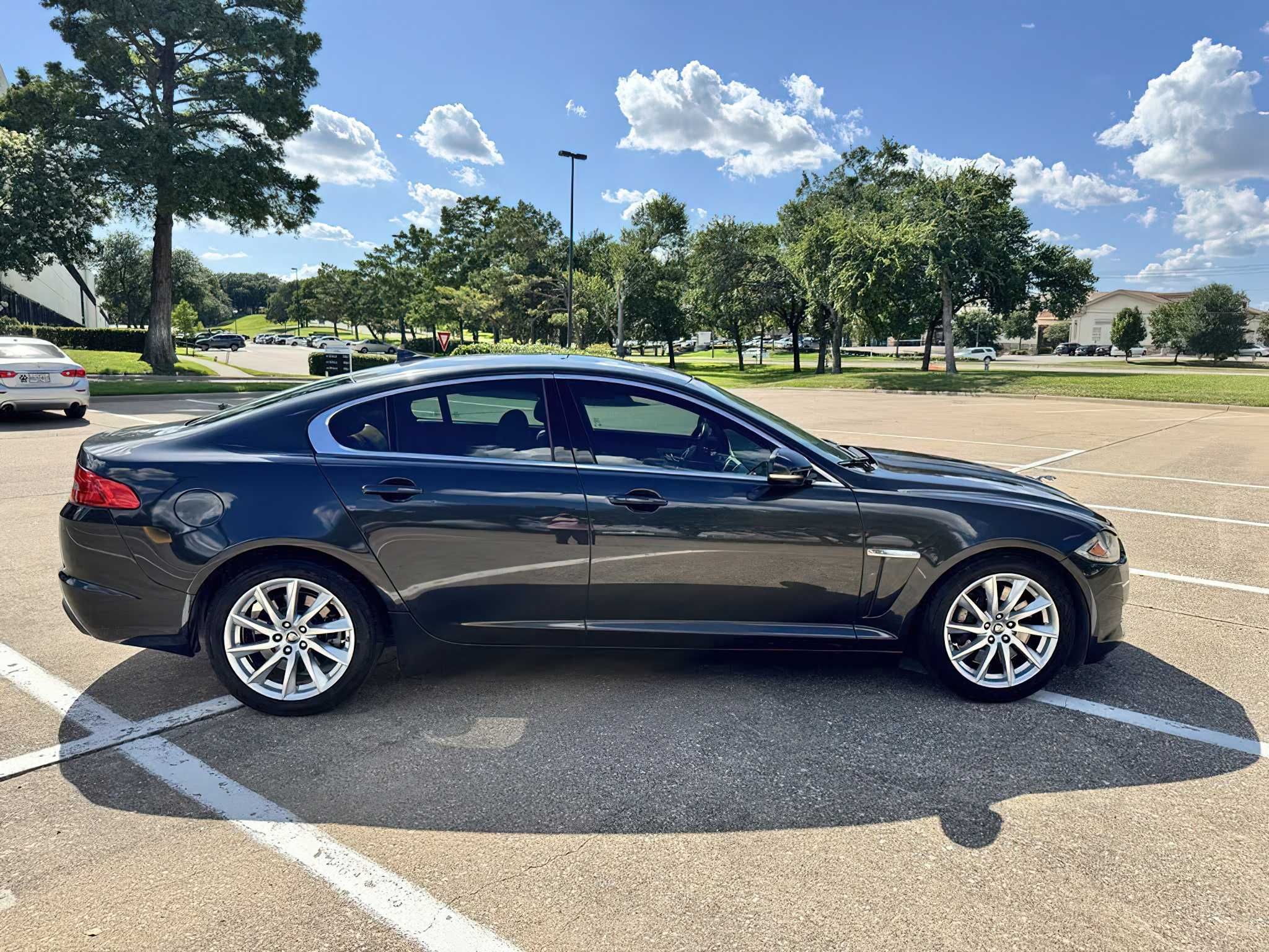 2013 Jaguar XF XF 2.0L I4T