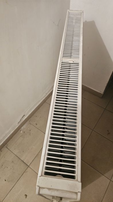 Grzejnik kaloryfer 100 x 90 x 10 Nowy