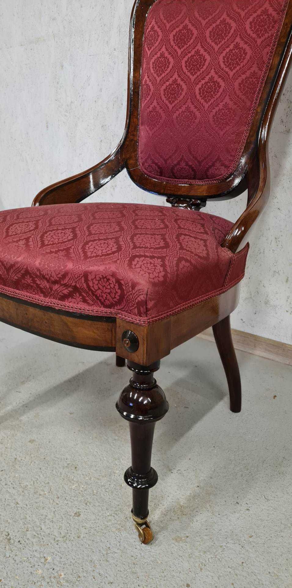 Piękne orzechowe krzesło  z koroną - po kapitalnej  renowacji - antyk