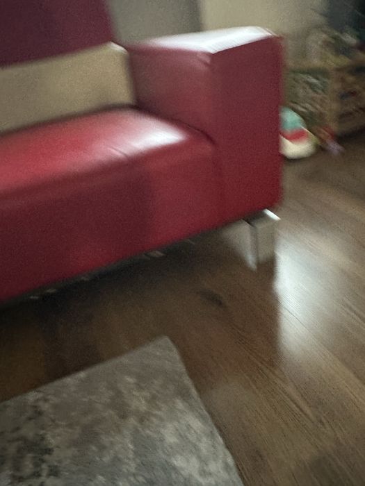 Fotel BRW czerwona ekoskóra