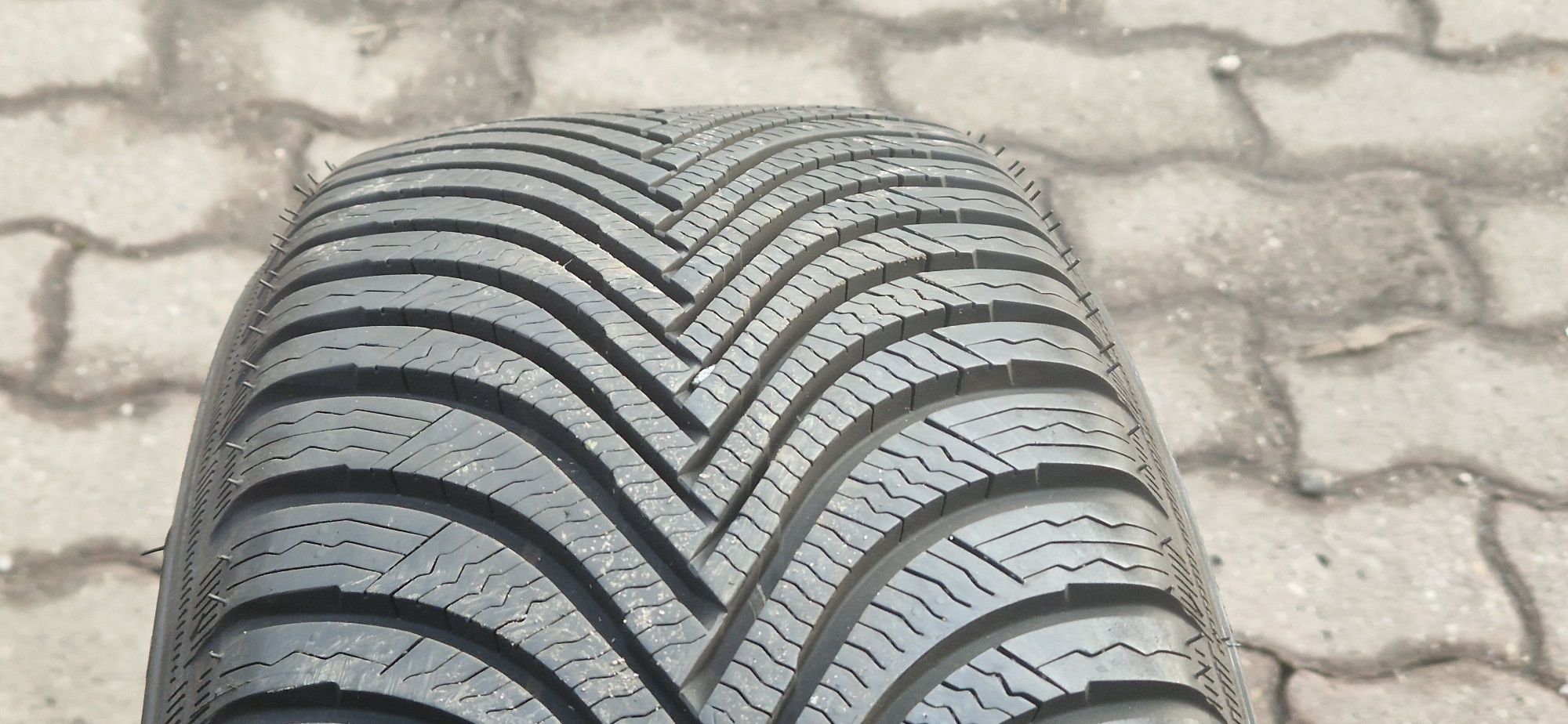 205/50 R17 93H Michelin Alpin 5 ao 8mm 2023r