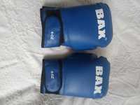 Перчатки для занятия боксом