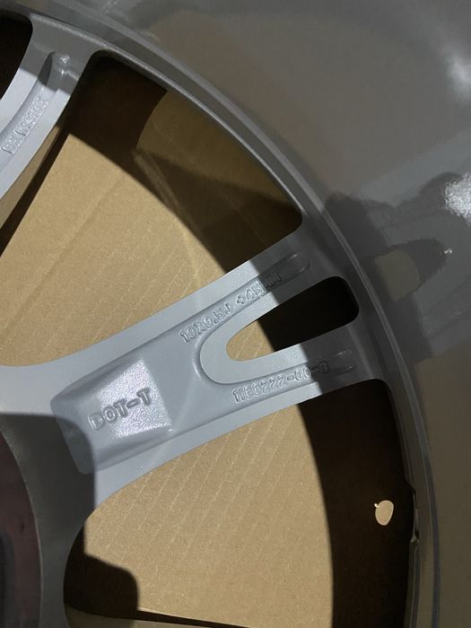 Диск R19 світло-сірий новий Tesla Model Y Original