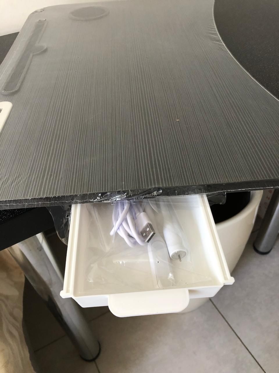 Столик подставка для ноутбука,планшета  с USB портами