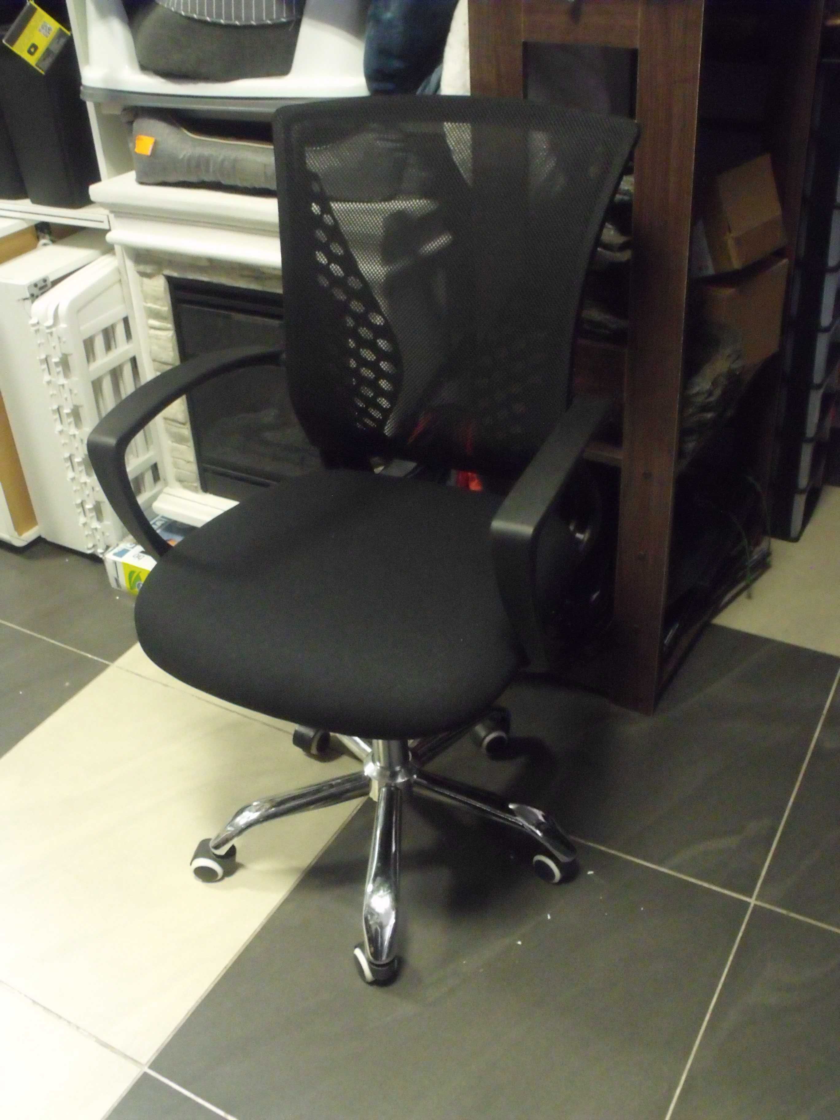Krzesło biurowe fotel obrotowy Songmics czarny OBN22BK