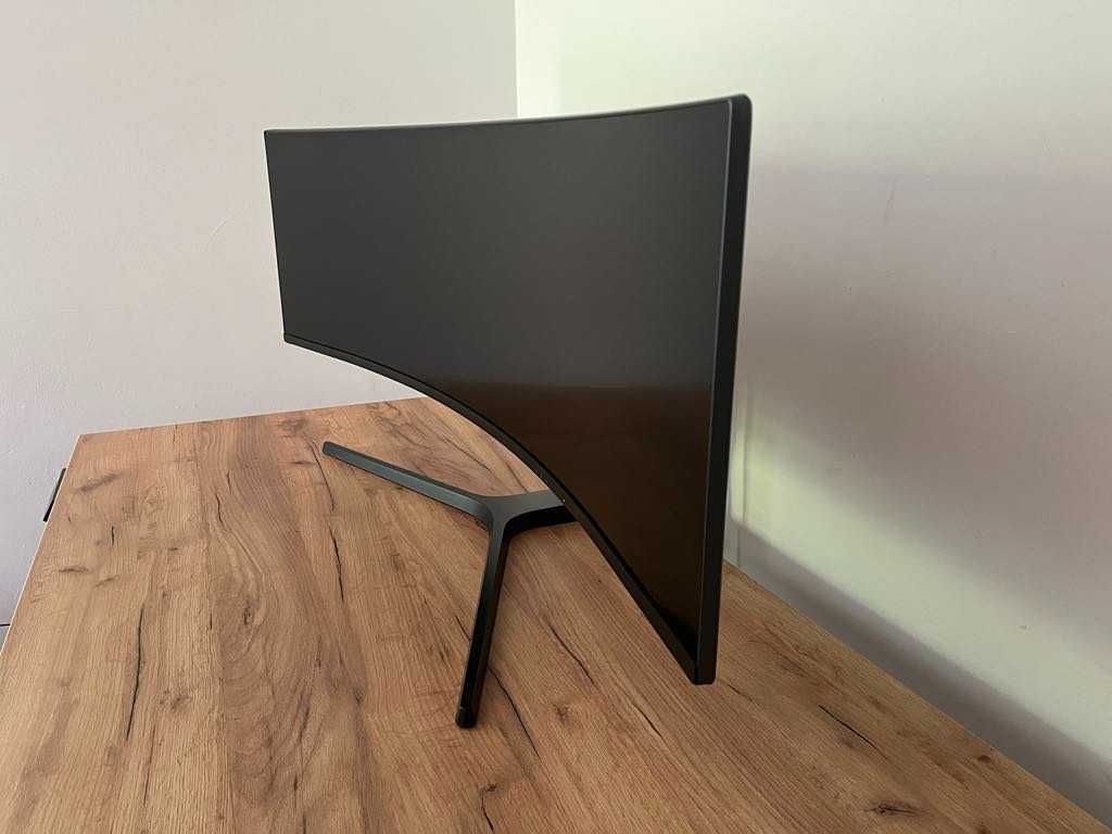 Monitor panoramiczny Samsung C49J890DKR - 49"