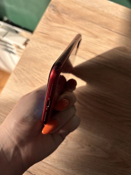 Iphone 11 smartfon czerwony