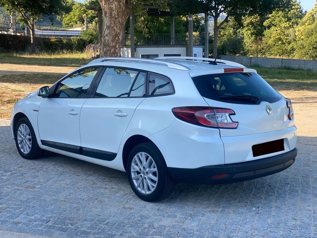 Ranault megane 1.5 110cv 2012