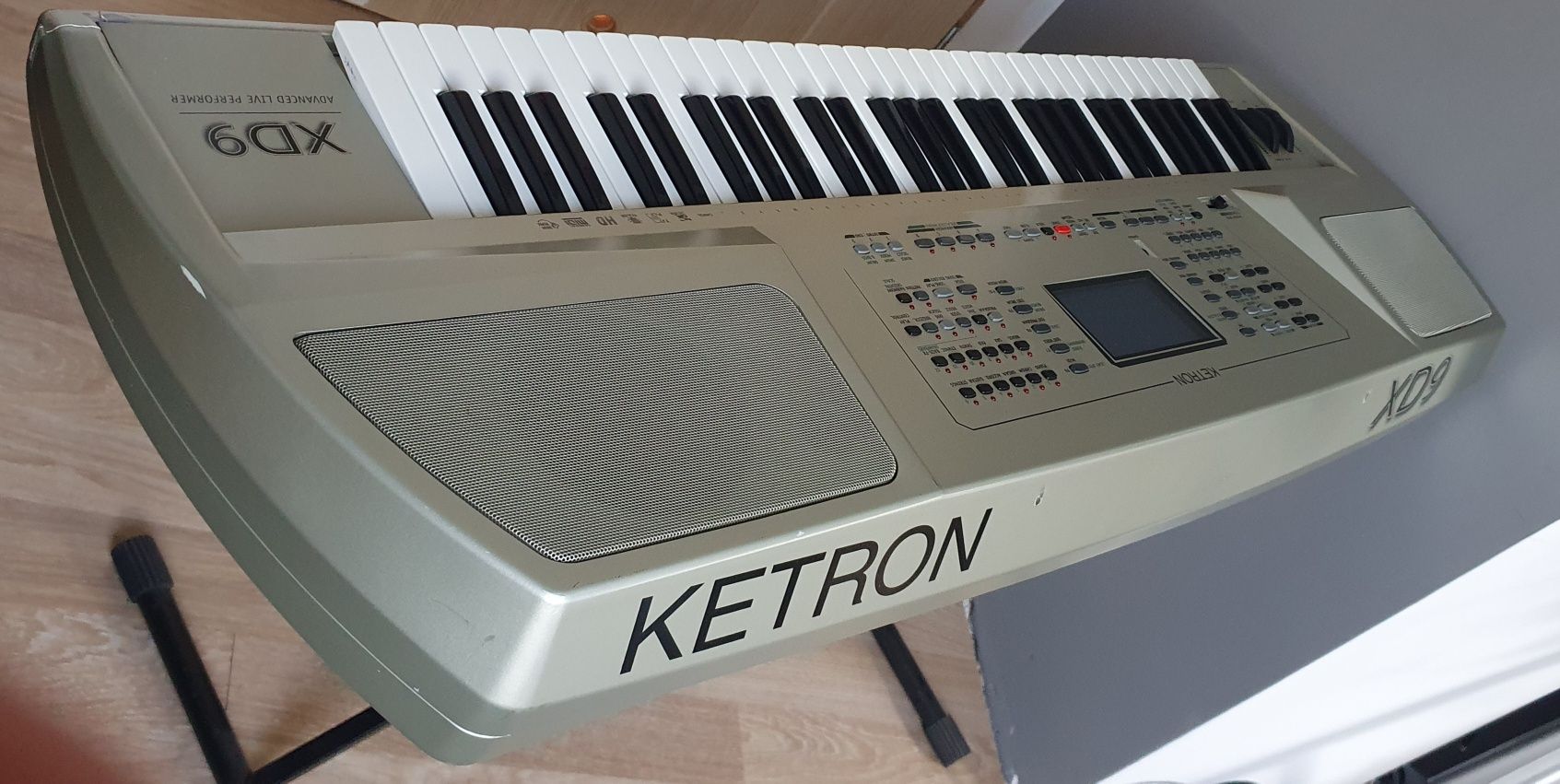 Ketron XD9 keyboard, aranżer.
