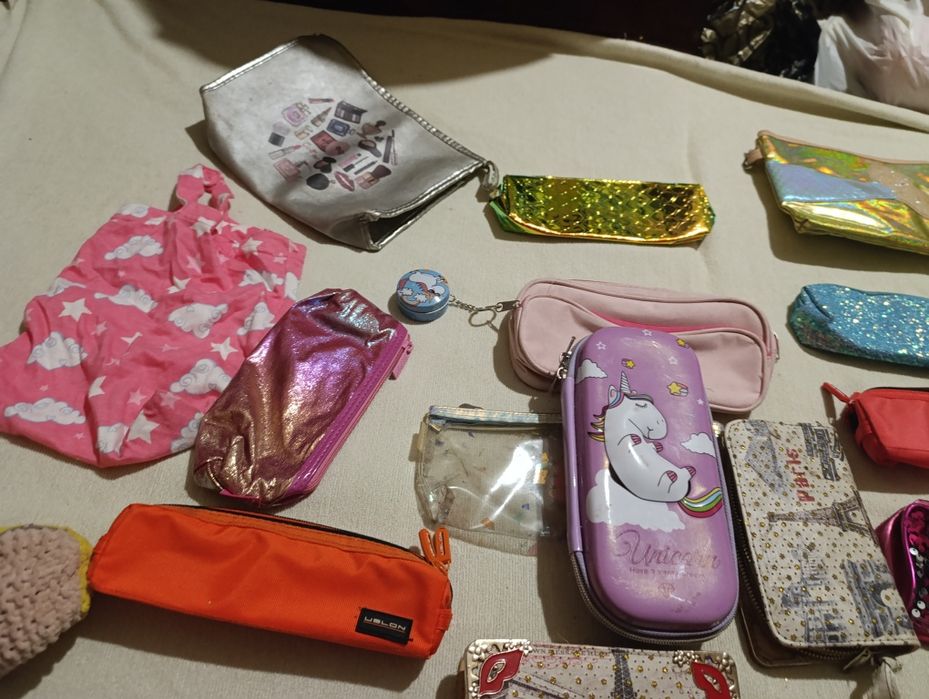 Пеналы для девочки, косметички, кошельки одним лотом