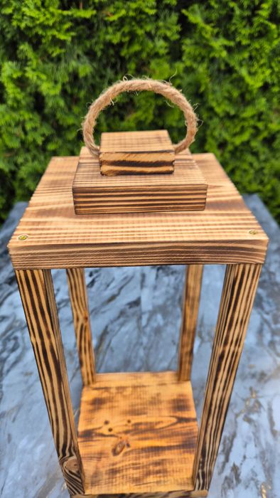 Lampion drewniany opalony