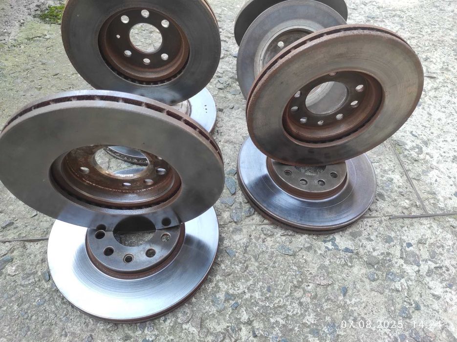 Диски тормозные передние-задние Опель Астра Зафира