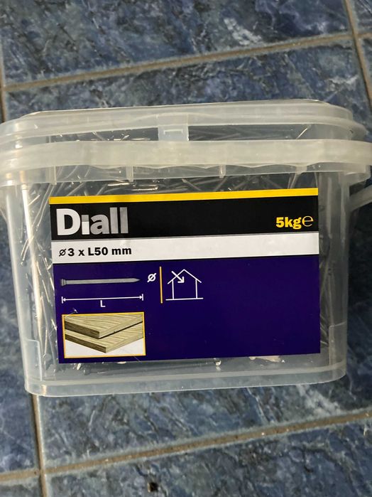 Gwoździe DIALL do drewna ze stali ocynkowanej 3x50 5kg.
