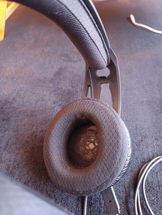 Headset gaming Nacon RIG 400 usado