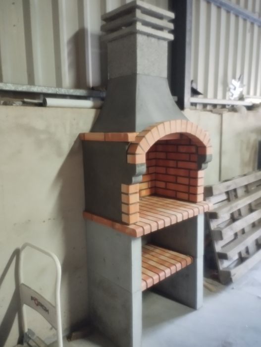 churrasqueira com arco redondo