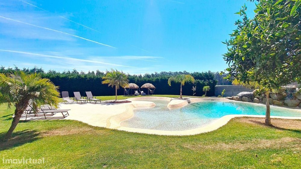 Moradia Geminada V2 + 1 com garagem e piscina, em Árvore