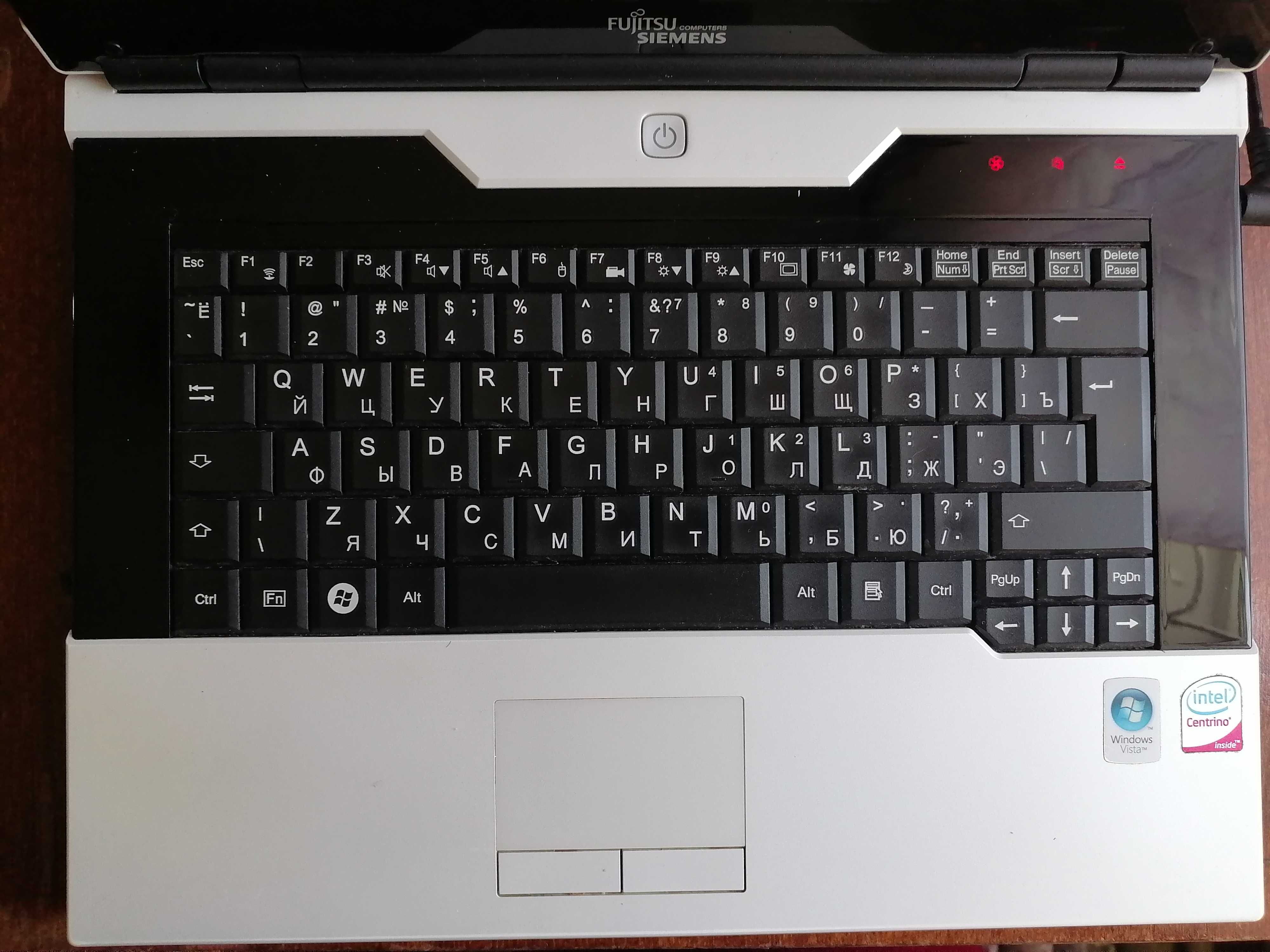 Fujitsu-Siemens AMILO Si 3655